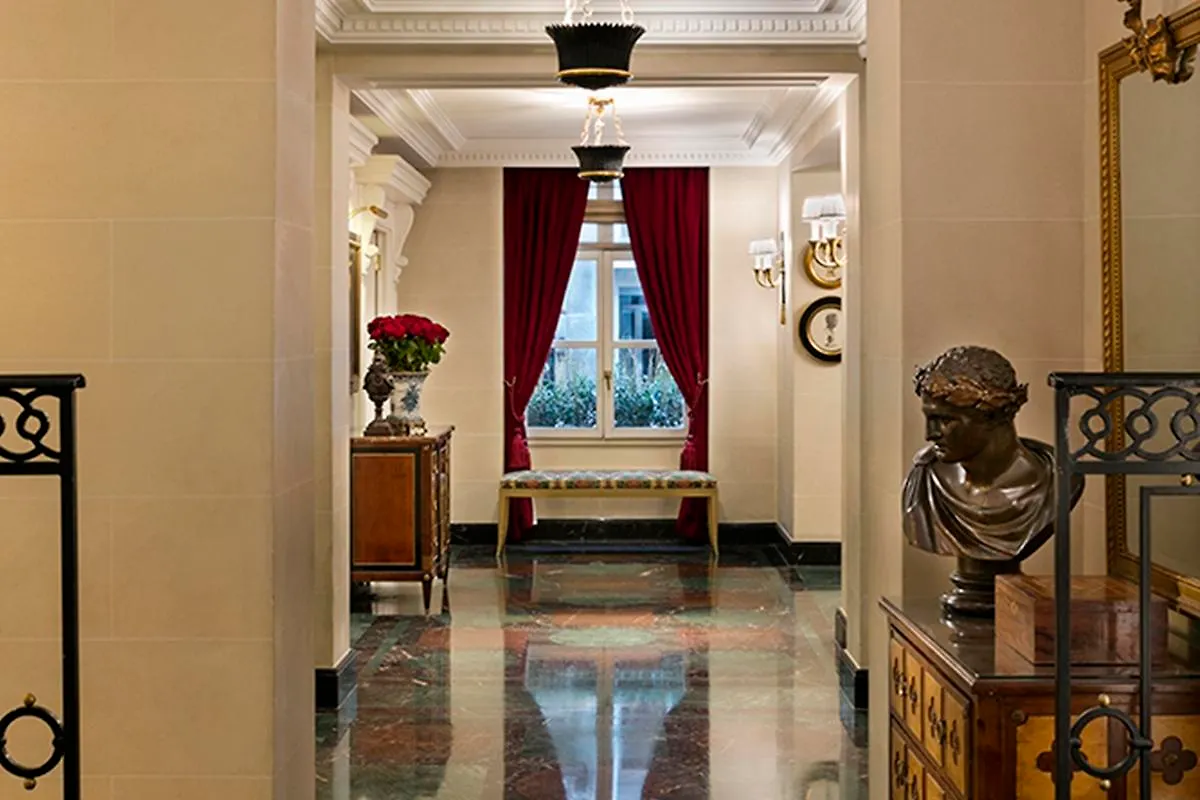 Francois 1er Hotel 4*