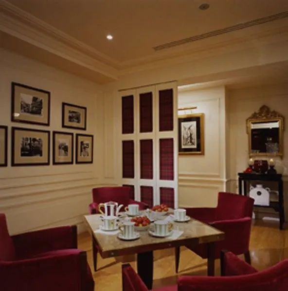Francois 1er Hotel