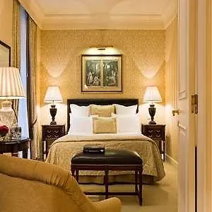 Francois 1er Hotel Parigi